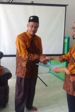 Khuluqul Adlim Resmi Dilantik Sebagai Kepala SMK Alkarimi Periode 2025-2030