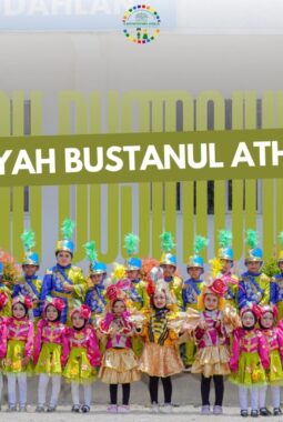 Drum Band ‘Gita Surya Melati’ TK Aisyiyah 26 Morowudi Raih Juara 3 Divisi Utama