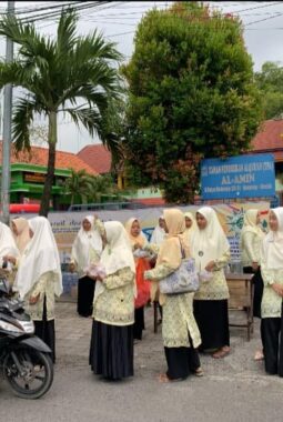 PCNA Benjeng Gelar Bagi Takjil dan Buka Bersama untuk Pererat Silaturahmi