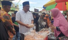 Wabup Gresik Buka Trate Takjil Market Vol. 3, Dukung Pertumbuhan UMKM